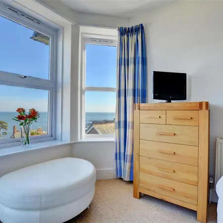 Apartment Eddystone Lemain Garden Apts *