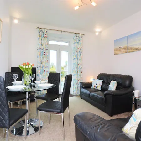 Eddystone Lemain Garden Apts *